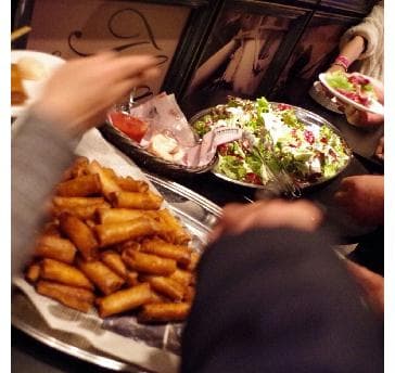 パーティースペース　OWLのシェフによる料理をお楽しみください！
