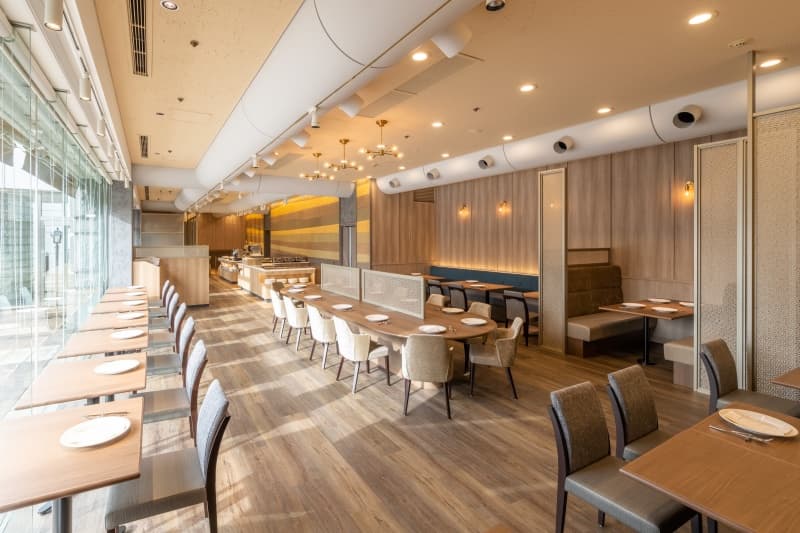 【ホテル日航つくば】本館2階 レストラン セリーナ（店内） 席数70席