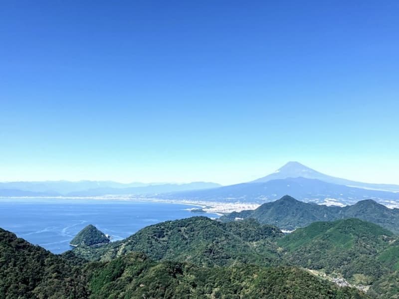 世界遺産・富士山を望む宿。
伊豆長岡温泉で寛ぎのひと時を。