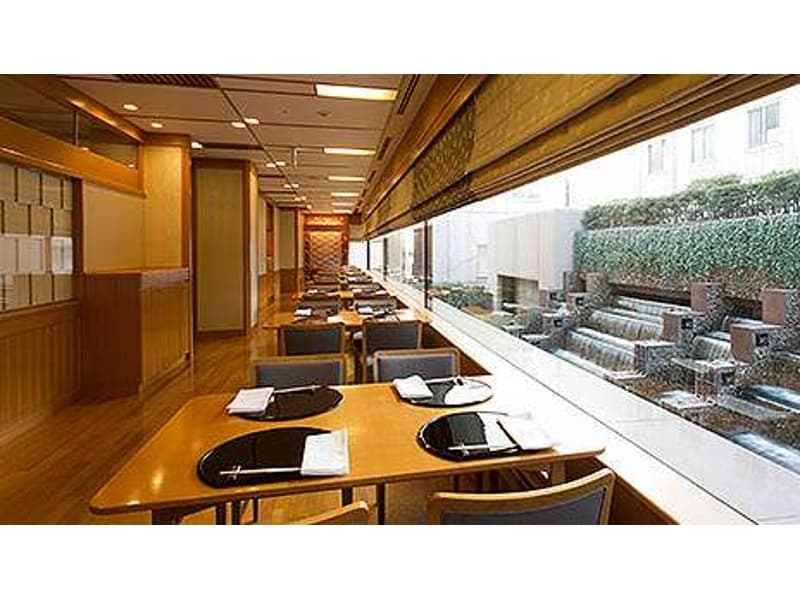 2階 日本料理「なだ万」