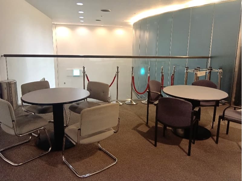 オーバルホール　打ち合わせコーナー