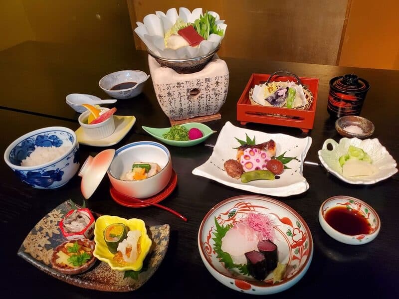 【お料理：秋限定（9月～11月）】
秋時雨