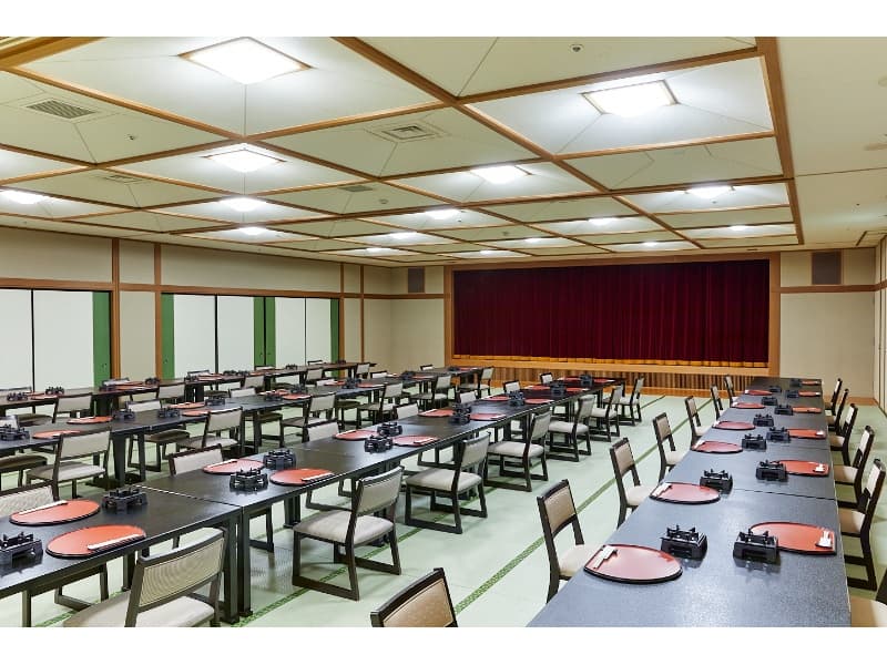 【大広間】８０名様まで収容できます。