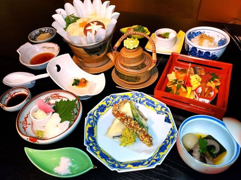 【お料理：秋限定（9月～11月）】
湯葉御膳