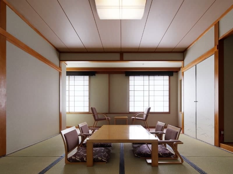 ［和室 43m²／8畳］高層階（9階）

2室限定／畳の香り漂う明るい室内はご友人同士やご家族にもおすすめ