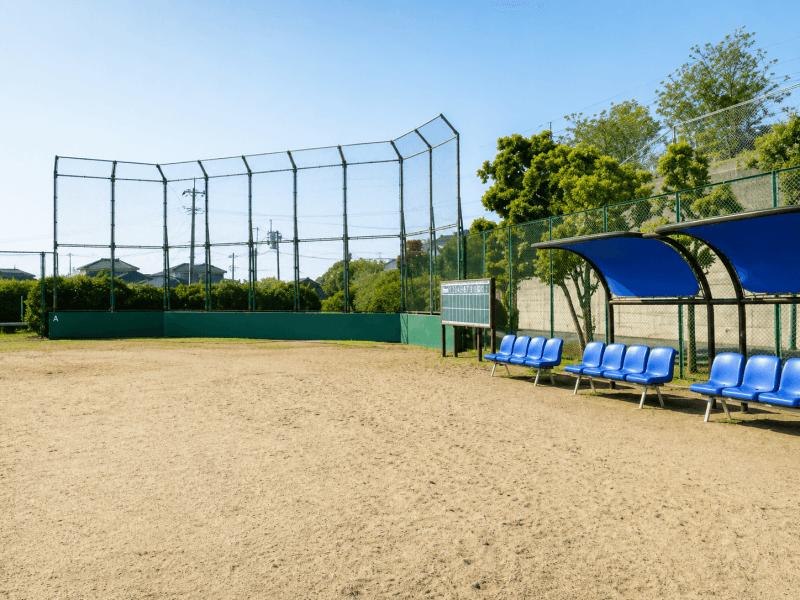 「軟式野球場」
蓮沼海浜公園内／利用時間：9:00～17:00／グラウンド：レフト76.2m・ライト90m（約9,600㎡）／設備：得点板、ベース、ラインカー、石灰、トンボ。