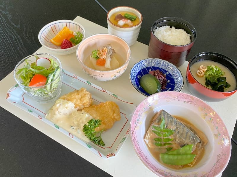 【2食付】ご夕食はリーズナブルに★夕食御膳/日替わりメニューで当日までお楽しみに!