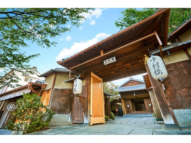 当会場は全国に姉妹店がございます。
KOTOWA 京都 八坂より程なく5分のKOTOWA 京都 中村楼もご案内可能でございます。