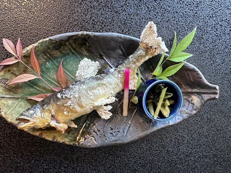 鮎の塩焼き（1匹）
※別注料理