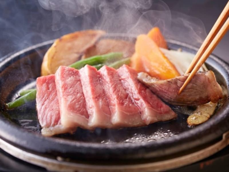 素材の旨みを引き出した上質の和牛ステーキ