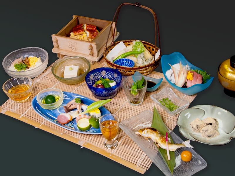 【お料理：夏限定（6月～8月）】
ほたるの膳