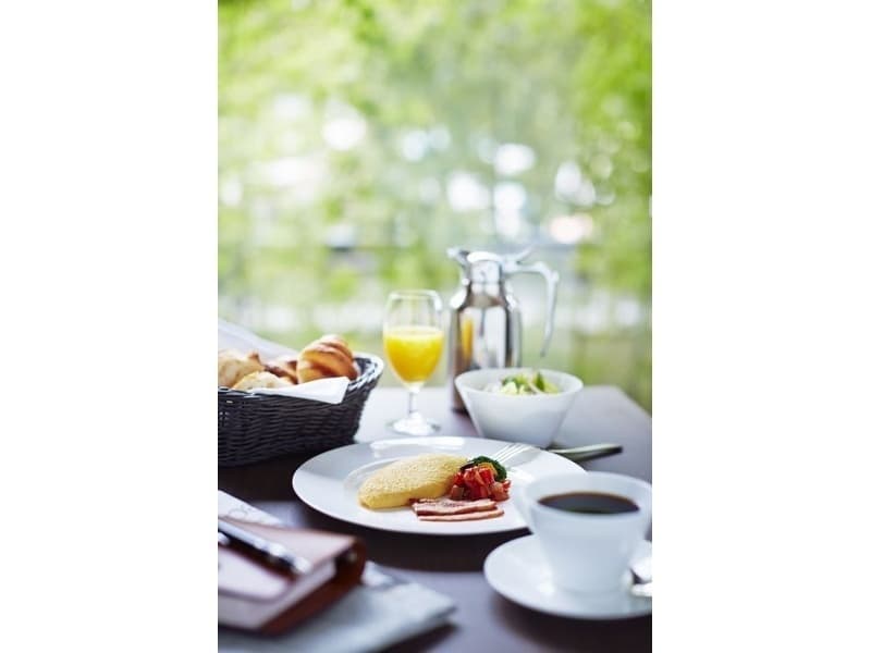 レストラン朝食 ＜樹林（じゅりん）＞