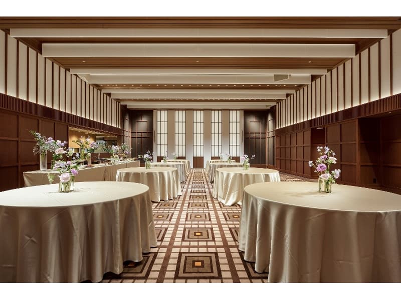 B2F The Banquet / 立食ブッフェ形式