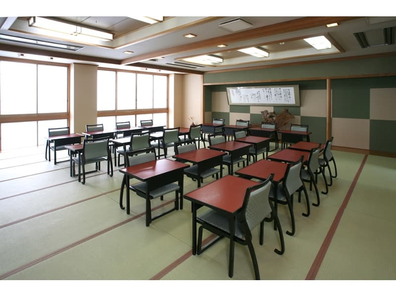 ２８畳　２５様までご利用可能