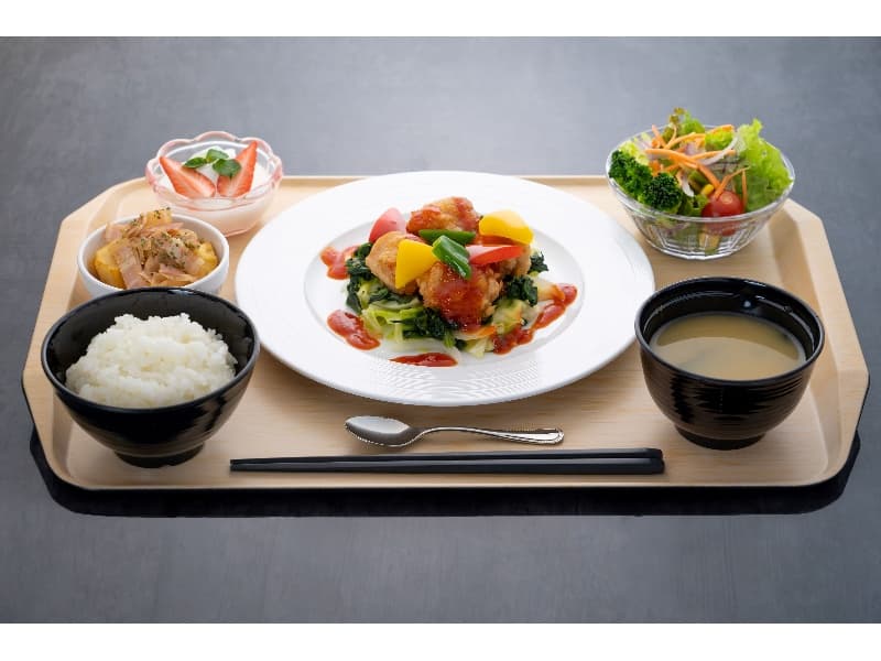 昼食例