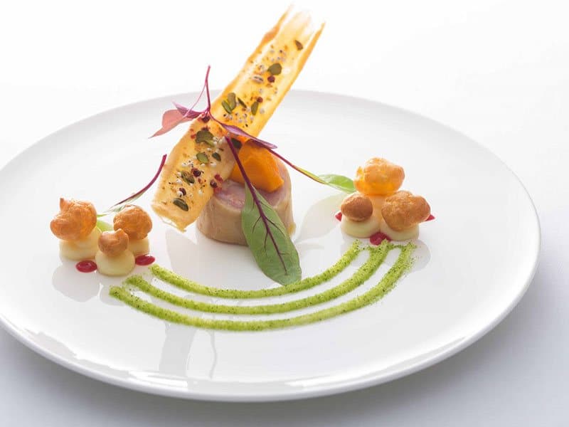 お集りの主旨に合わせてシェフがその時々にお料理をご提供。