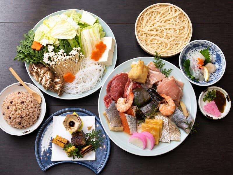 【お料理：冬限定（12月～3月）】
雪見鍋