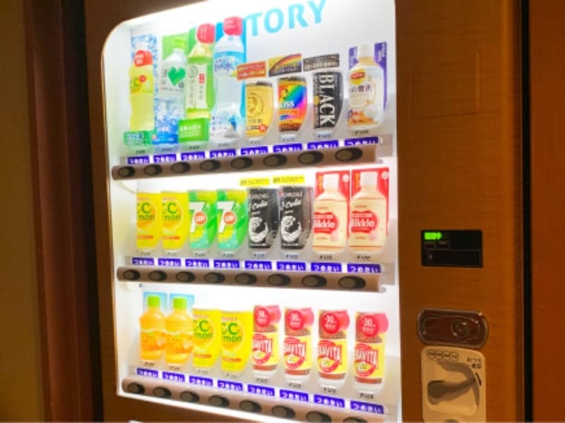 館内には、自動販売機も設置
