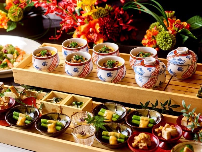 ブッフェ料理イメージ
周年パーティや懇親会、歓送迎会、忘新年会などのお集まりにもおすすめのブッフェ形式のお食事。
東郷記念館らしい【和のデザートビュッフェ】や日本人ならではの上質で気品あるおもてなしが叶う【お寿司】が大好評！