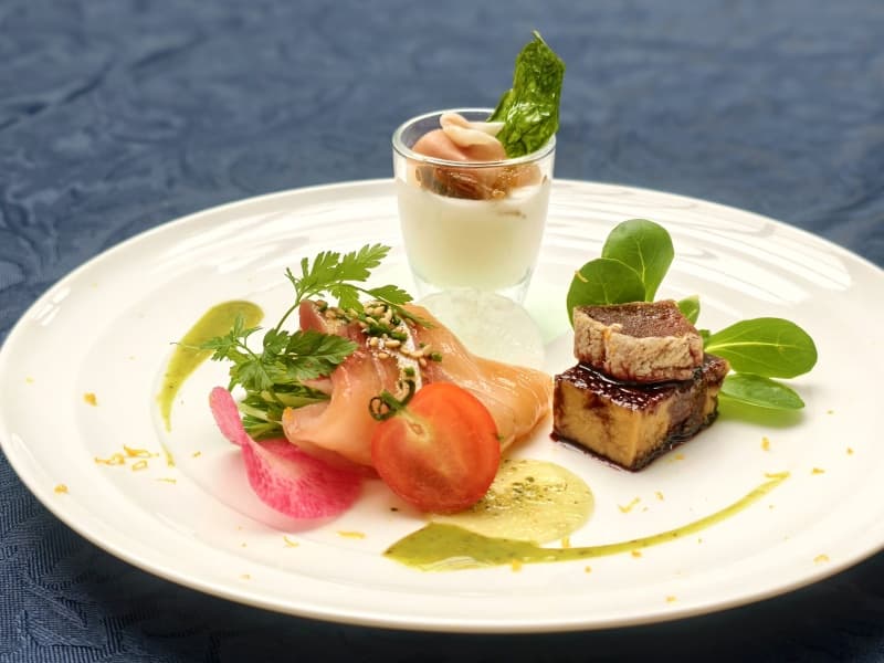 【秋宴会】お祝いパーティープラン－洋食コーススタイル－10,000円