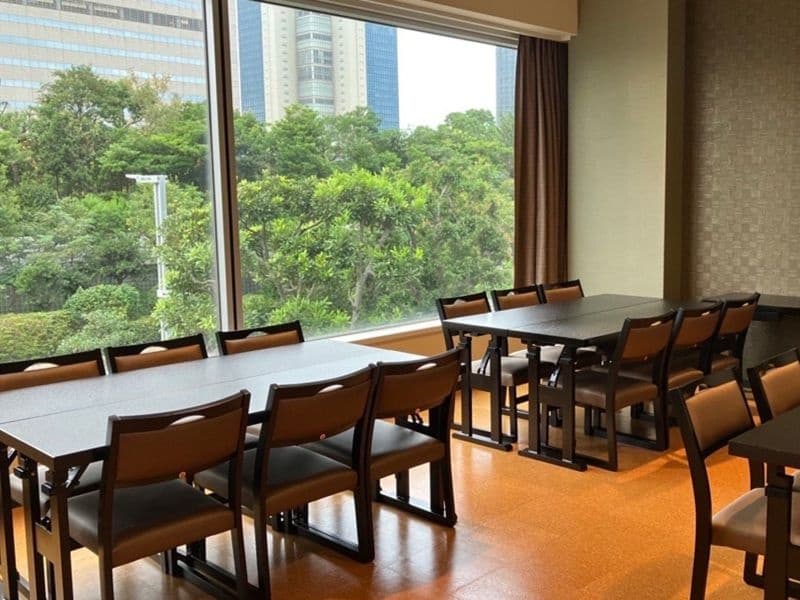 談話室
設備：冷蔵庫
夕食後の二次会にご利用ください。
