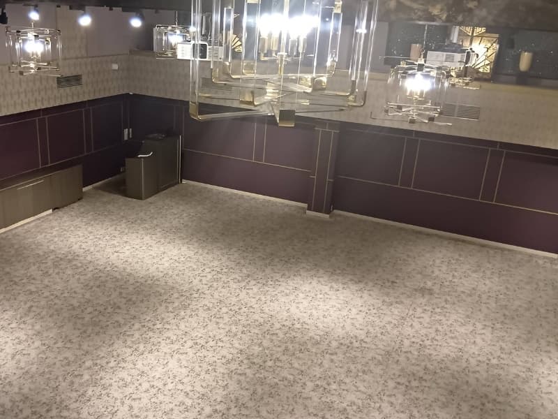 【別館：乃木坂倶楽部】
3階から集合写真の撮影が可能
