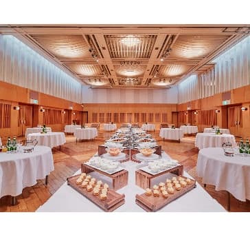 3F SAKURA HALL（サクラホール）