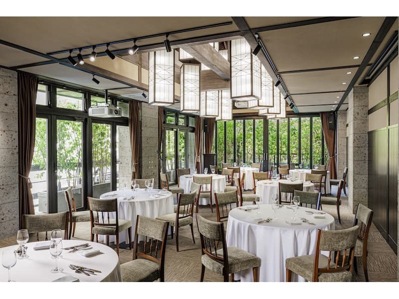 ・4F The Grace Room
4F 着席： 60名様 　立食：80名様　面積 78㎡
THE KAWABUN NAGOYA の最上階に位置し、プライベートテラスを有する「ザ グレース ルーム」。