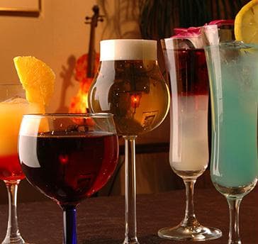 本格カクテルで過ごす大人の時間♪ 生ビールを含む豊富な種類がなんと3時間飲み放題☆ 