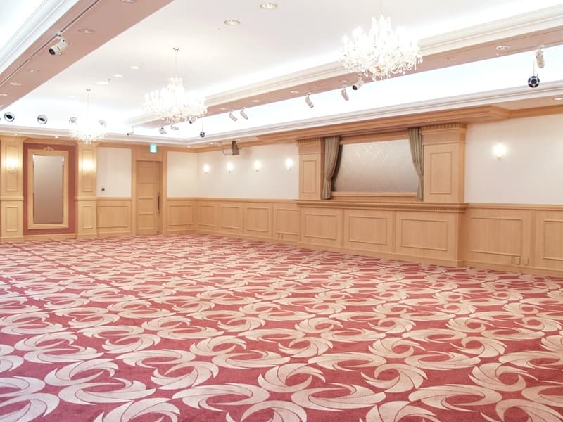2F丹頂（160㎡・立食70名・着席70名）
