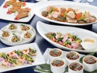 【お料理一例】
地場産の食材を取り入れた和洋折衷のメニューから、本格的なコース料理、ブッフェスタイルや卓盛料理など幅広く対応しております。
