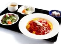 【食事】昼食-1　※画像はイメージです
　　　　1名様料金：1,760円
　　　　営業時間　：11:30-13:30