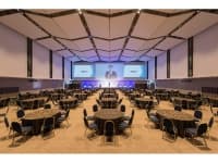 【ザ・コスモホール】
立食 500名様
着席 350名様

360度スクリーンを使用した様々な映像演出を含めた、新しい形のパーティーが開催できます。