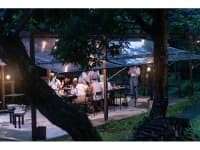 アウトドアディナー、BBQは屋外ダイニングでご提供いたします。