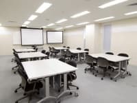 中研修室（77-82㎡）全3室
スクール最大30名　島型最大30名（6名×5島）