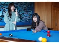 館内にはビリヤードをお楽しみいただけるプレイコーナー。