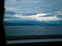 桜島側シングルからの桜島の眺めも格別です。
※桜島が見えない市街地側のお部屋もございます。