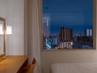 ［シンプルツイン 22㎡］高層階（9〜12階）

さいたま新都心の夜景を望むシティビューでくつろぎのひとときを