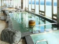 源泉白湯風呂
広い浴槽ですので、手足を伸ばしてのんびり入浴していただけます。