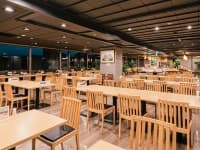 【六花】ROKKA
80名～100名まで収容可能
着席ブッフェ