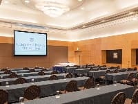 大小あわせて11会場をご用意しており、少人数の会議から国際的な学会・MICEイベント、祝賀会、表彰式・展示会をはじめ、宿泊を伴う会議や研修などさまざまなご要望に対応可能でございます。