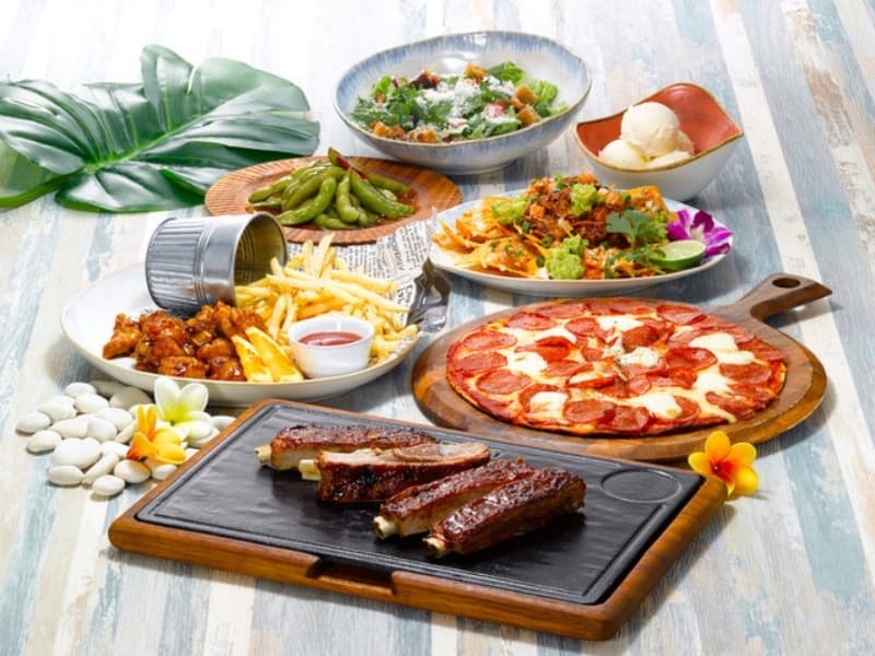 本場ワイキキ発の人気レストラン「Tiki's Grill & Bar」が、代々木公園BE STAGEに日本初上陸。ハワイと日本が融合したここでしか味わえないハワイ料理を是非ご賞味ください。
