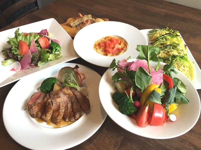 様々なシーンに合わせた自慢のお料理をご提供させていただきます。