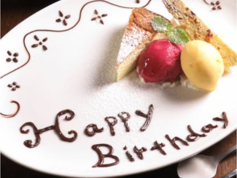 誕生日や記念日にご利用いただける特別ドルチェプレート