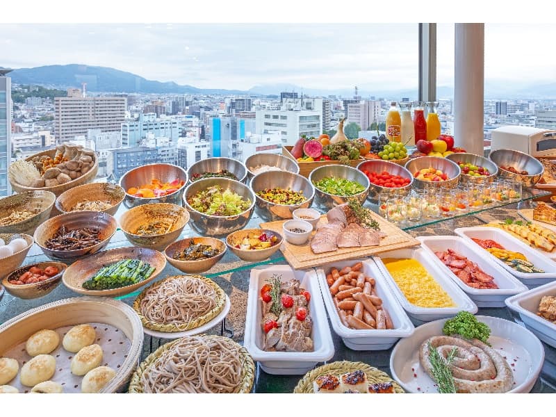 朝食