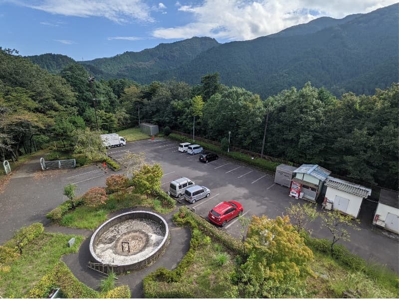 無料駐車場（最大25名駐車可）