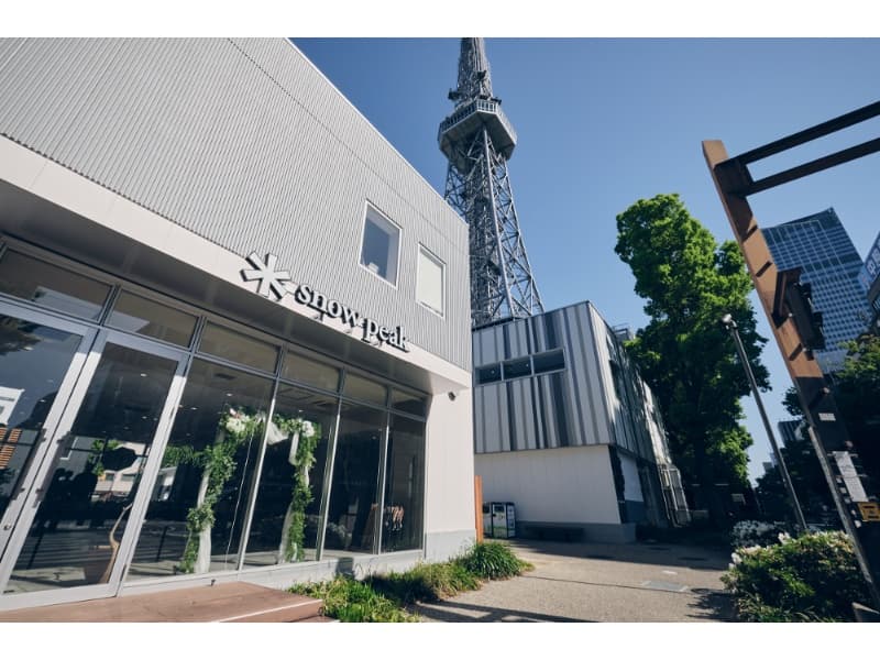 久屋大通パーク内の1階の路面店