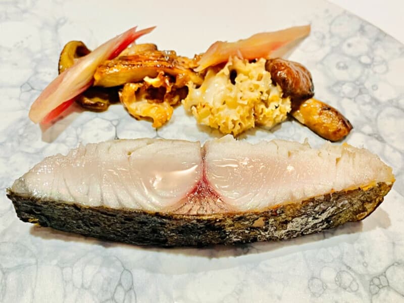 大阪湾の鮮魚を中心に地魚にこだわる