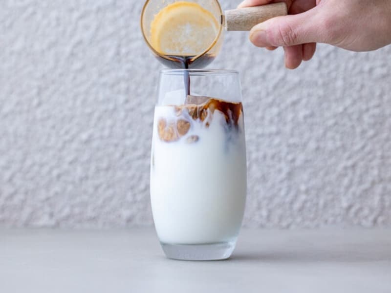 丁寧に抽出したコーヒーを合わせた　プロが作る1杯