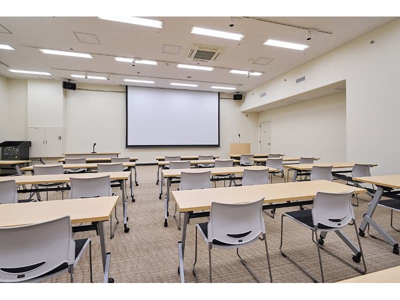 【グラン】懇親会場にも適した1階の会議室
